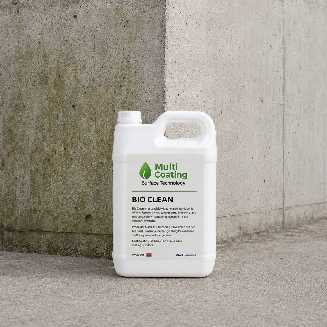 Multi Coating BioClean foran en vegg med begroing